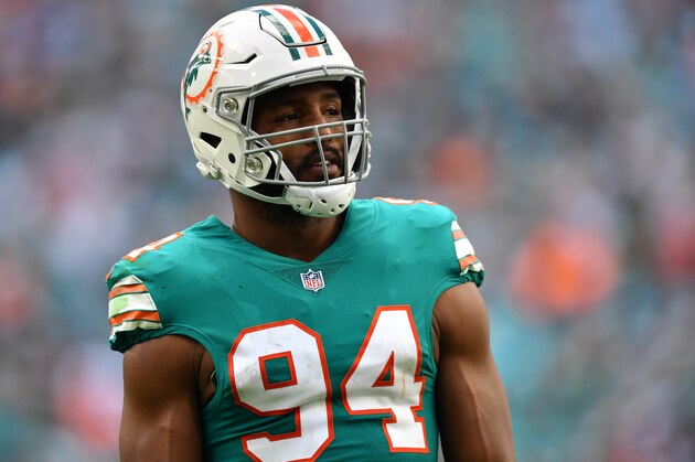 MIAMI, FL - DECEMBER 23: Robert Quinn #94 of the Miami Dolphins in action against the Jacksonville Jaguars at Hard Rock Stadium on December 23, 2018 in Miami, Florida. (Photo by Mark Brown/Getty Images)