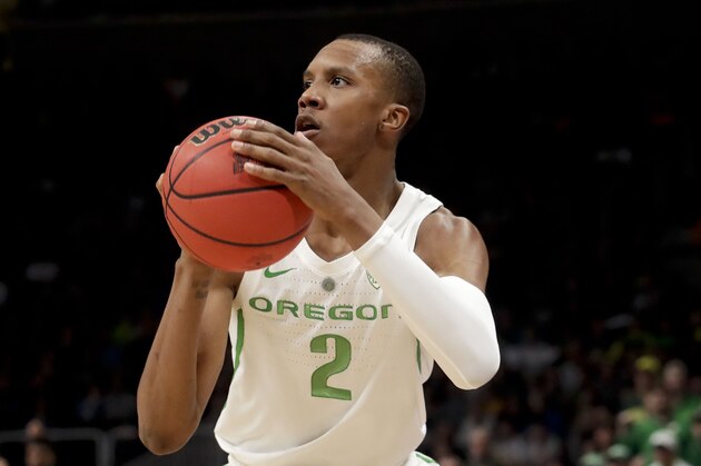 Oregon forward Louis King plays against UC Irvine during a second-round game in the NCAA men's college basketball tournament Sunday, March 24, 2019, in San Jose, Calif. (AP Photo/Jeff Chiu)