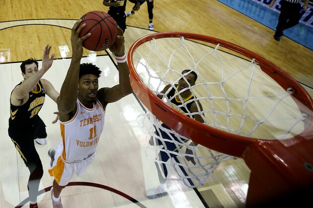 COLUMBUS, OHIO - MARCH 24:  Kyle Alexander #11 of the Tennessee Volunteers dunks the ball against the Iowa Hawkeyes during their game in the Second Round of the NCAA Basketball Tournament at Nationwide Arena on March 24, 2019 in Columbus, Ohio. (Photo by Elsa/Getty Images)