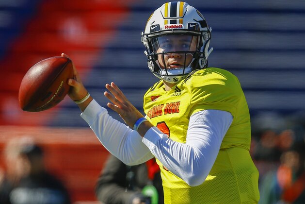 North quarterback Drew Lock of Missouri (3) throws a pass during practice for Saturday's Senior Bowl NCAA college football game, Thursday, Jan. 24, 2019, in Mobile, Ala. (AP Photo/Butch Dill)