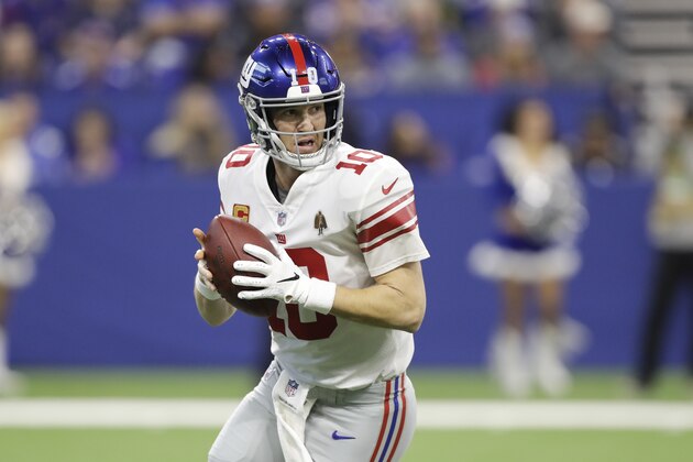 New York Giants quarterback Eli Manning (10) throws against the Indianapolis Colts during the first half of an NFL football game in Indianapolis, Sunday, Dec. 23, 2018. (AP Photo/Darron Cummings)