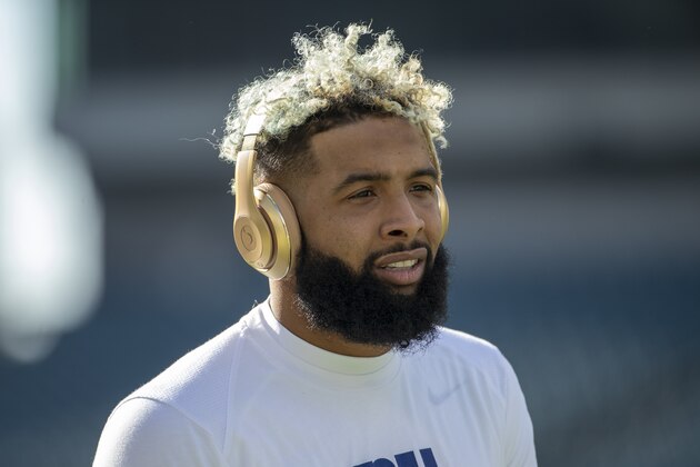 New York Giants wide receiver Odell Beckham Jr. looks on prior to the NFL football game against the Philadelphia Eagles, Sunday, Nov. 25, 2018, in Philadelphia. (AP Photo/Chris Szagola)