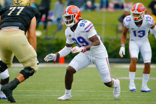 NASHVILLE, TN - OCTOBER 13:  Jachai Polite #99 of the Florida Gators plays against the Vanderbilt Commodores at Vanderbilt Stadium on October 13, 2018 in Nashville, Tennessee.  (Photo by Frederick Breedon/Getty Images)