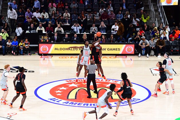 ATLANTA, GA - MARCH 27: James Wiseman #32 of East High School in Tennessee tips off against Isaiah Stewart #33 of La Lumiere High School in Indiana during the 2019 McDonald's High School Boys All-American Game on March 27, 2019 at State Farm Arena in Atlanta, Georgia. (Photo by Scott Cunningham/Getty Images)