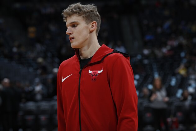 Chicago Bulls forward Lauri Markkanen (24) in the first half of an NBA basketball game Thursday, Jan. 17, 2019, in Denver. (AP Photo/David Zalubowski)