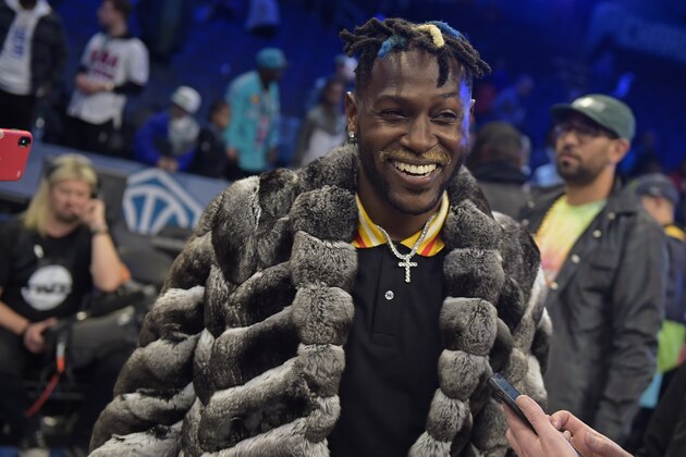 CHARLOTTE, NC - FEBRUARY 17: NFL player, Antonio Brown smiles and laughs during the 2019 NBA All-Star Game on February 17, 2019 at Spectrum Center in Charlotte, North Carolina. NOTE TO USER: User expressly acknowledges and agrees that, by downloading and or using this photograph, User is consenting to the terms and conditions of the Getty Images License Agreement. Mandatory Copyright Notice: Copyright 2019 NBAE (Photo by Tom O'Connor/NBAE via Getty Images)