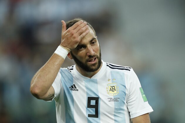 Gonzalo Higuain of Argentina during the 2018 FIFA World Cup Russia group  D match between Nigeria and Argentina at the Saint Petersburg Stadium on June 26, 2018 in Saint Petersburg, Russia(Photo by VI Images via Getty Images)