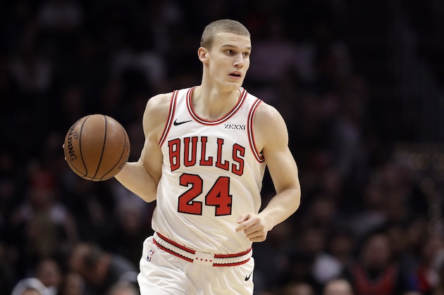 Chicago Bulls' Lauri Markkanen during an NBA basketball game Friday, March 15, 2019, in Los Angeles. (AP Photo/Marcio Jose Sanchez)