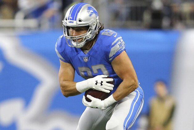 Detroit Lions tight end Luke Willson carries during the second half of an NFL football game against the Seattle Seahawks, Sunday, Oct. 28, 2018, in Detroit. (AP Photo/Rey Del Rio)