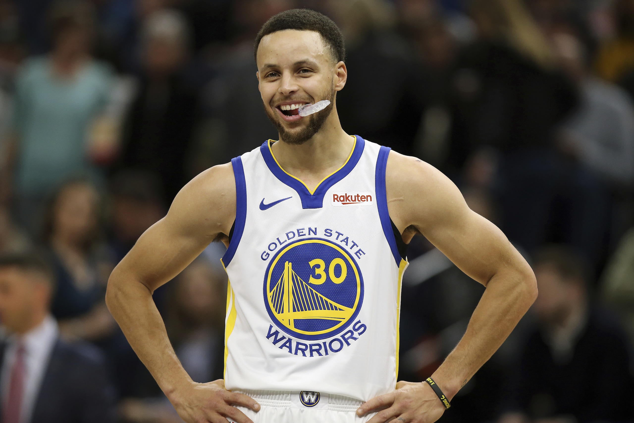 Golden State Warriors' Stephen Curry in the first half of an NBA basketball game against the Minnesota Timberwolves, Friday March 29, 2019, in Minneapolis. The Timberwolves won 131-130 in overtime. (AP Photo/Stacy Bengs)