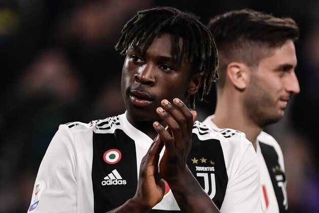 Juventus' Italian forward Moise Kean acknowledges the public at the end of the Italian Serie A football match Juventus vs Empoli on March 30, 2019 at the Juventus stadium in Turin. (Photo by Marco BERTORELLO / AFP)        (Photo credit should read MARCO BERTORELLO/AFP/Getty Images)