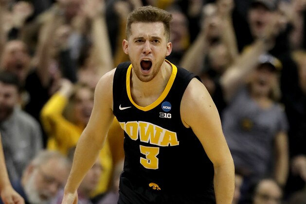 COLUMBUS, OHIO - MARCH 24:  Jordan Bohannon #3 of the Iowa Hawkeyes celebrates after a three point basket against the Tennessee Volunteers during their game in the Second Round of the NCAA Basketball Tournament at Nationwide Arena on March 24, 2019 in Columbus, Ohio. (Photo by Elsa/Getty Images)