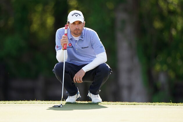 AUSTIN, TEXAS - MARCH 31: Kevin Kisner of the United States lines up a putt in his match against Matt Kuchar of the United States during the final round of the World Golf Championships-Dell Technologies Match Play at Austin Country Club on March 31, 2019 in Austin, Texas. (Photo by Darren Carroll/Getty Images)