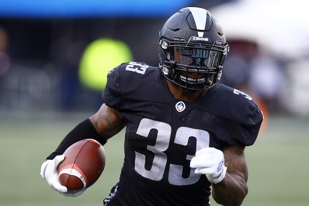 BIRMINGHAM, ALABAMA - MARCH 31:  Running back Trent Richardson #33 of the Birmingham Iron carries the ball during the second half of an Alliance of American Football game against the Atlanta Legends at Legion Field on March 31, 2019 in Birmingham, Alabama.î (Photo by Butch Dill/Getty Images)