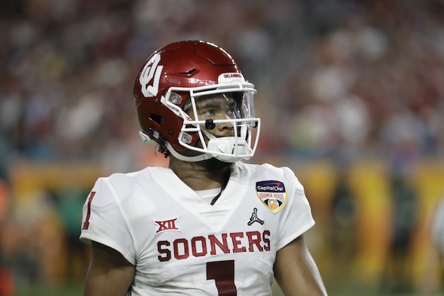 Oklahoma quarterback Kyler Murray (1) looks up, during the first half of the Orange Bowl NCAA college football game against Alabama, Saturday, Dec. 29, 2018, in Miami Gardens, Fla. (AP Photo/Lynne Sladky)
