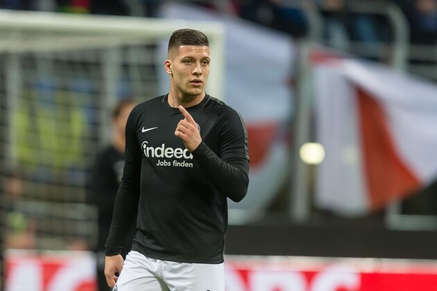 MILAN, ITALY - MARCH 14: Luka Jovic of Eintracht Frankfurt gestures prior to the UEFA Europa League Round of 16 Second Leg match between FC Internazionale and Eintracht Frankfurt at San Siro on March 14, 2019 in Milan, Italy. (Photo by TF-Images/Getty Images)