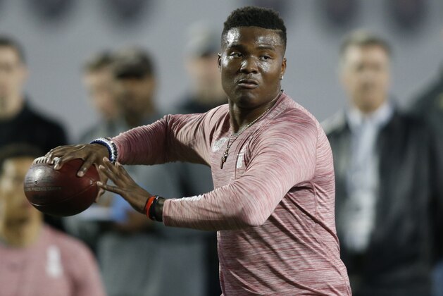 Ohio State quarterback Dwayne Haskins passes during NFL Pro Day at Ohio State University in Columbus, Ohio, Wednesday, March 20, 2019. (AP Photo/Paul Vernon)
