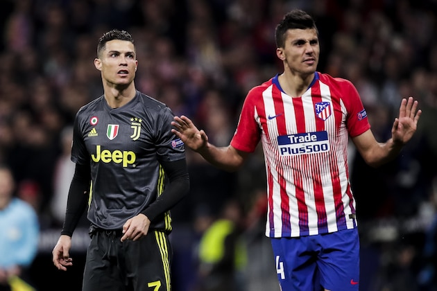 MADRID, SPAIN - FEBRUARY 20: (L-R) Cristiano Ronaldo of Juventus, Rodri of Atletico Madrid during the UEFA Champions League  match between Atletico Madrid v Juventus at the Estadio Wanda Metropolitano on February 20, 2019 in Madrid Spain (Photo by David S. Bustamante/Soccrates/Getty Images)