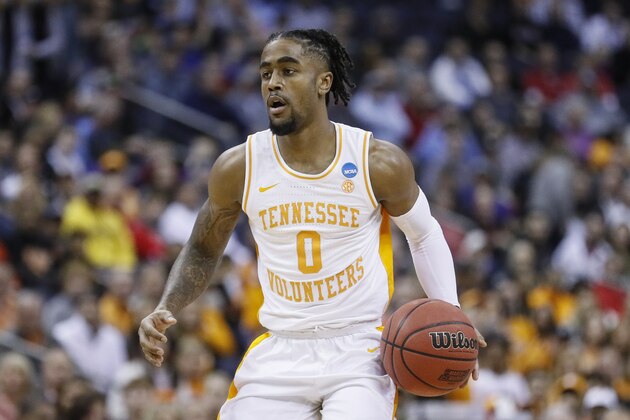 Tennessee's Jordan Bone sets up a play in the first half during a second round men's college basketball game against Iowa in the NCAA Tournament, Sunday, March 24, 2019, in Columbus, Ohio. (AP Photo/John Minchillo)