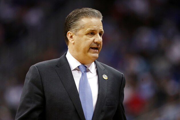 KANSAS CITY, MISSOURI - MARCH 29: Head coach John Calipari of the Kentucky Wildcats reacts against the Houston Cougars during the 2019 NCAA Basketball Tournament Midwest Regional at Sprint Center on March 29, 2019 in Kansas City, Missouri. (Photo by Jamie Squire/Getty Images)