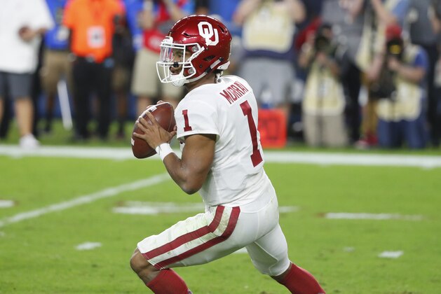 Oklahoma quarterback Kyler Murray (1) looks to pass, during the first half of the Orange Bowl NCAA college football game against Alabama, Saturday, Dec. 29, 2018, in Miami Gardens, Fla. (AP Photo/Wilfredo Lee)