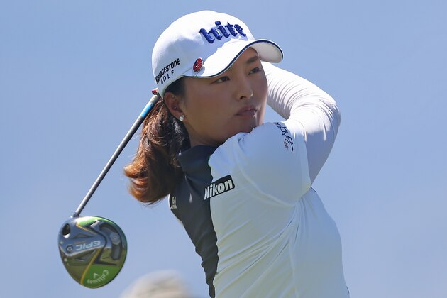RANCHO MIRAGE, CALIFORNIA - APRIL 07: Jin Young Ko of South Korea watches her tee shot on the fourth hole during the final round of the ANA Inspiration on the Dinah Shore course at Mission Hills Country Club on April 07, 2019 in Rancho Mirage, California. (Photo by Matt Sullivan/Getty Images)