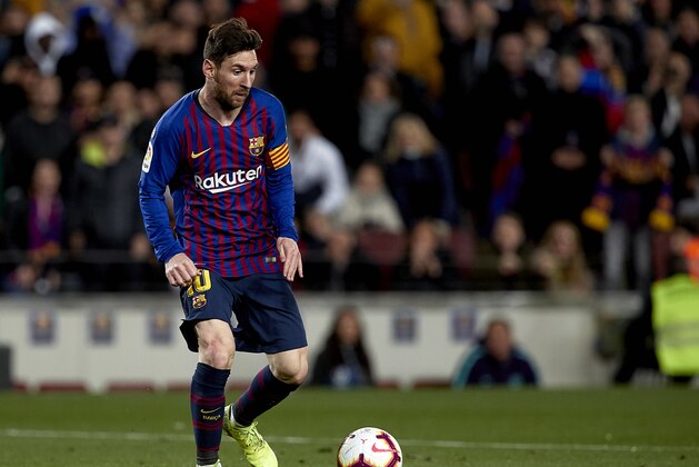 BARCELONA, SPAIN - APRIL 06: Lionel Messi of FC Barcelona before scoring their team's second goal during the La Liga match between FC Barcelona and Club Atletico de Madrid at Camp Nou on April 06, 2019 in Barcelona, Spain. (Photo by Quality Sport Images/Getty Images)
