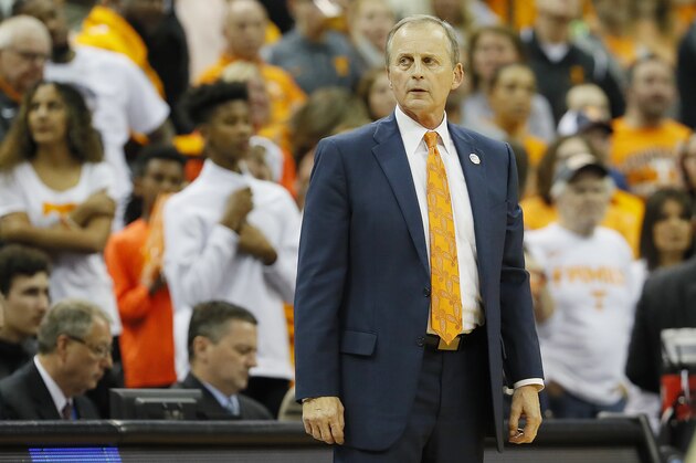 LOUISVILLE, KENTUCKY - MARCH 28:  Head coach Rick Barnes of the Tennessee Volunteers reacts against the Purdue Boilermakers during the second half of the 2019 NCAA Men's Basketball Tournament South Regional at the KFC YUM! Center on March 28, 2019 in Louisville, Kentucky. (Photo by Kevin C. Cox/Getty Images)