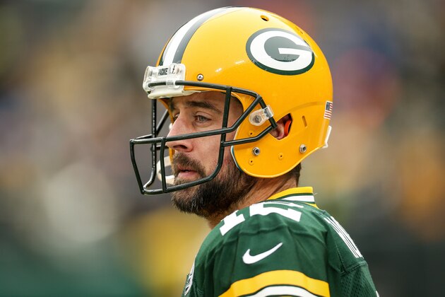 GREEN BAY, WISCONSIN - DECEMBER 30:  Aaron Rodgers #12 of the Green Bay Packers warms up before the game against the Detroit Lions at Lambeau Field on December 30, 2018 in Green Bay, Wisconsin. (Photo by Dylan Buell/Getty Images)