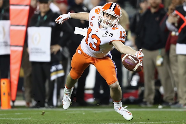 SANTA CLARA, CA - JANUARY 07:  Hunter Renfrow #13 of the Clemson Tigers attempts to catch a pass against the Alabama Crimson Tide in the CFP National Championship presented by AT&T at Levi's Stadium on January 7, 2019 in Santa Clara, California.  (Photo by Ezra Shaw/Getty Images)