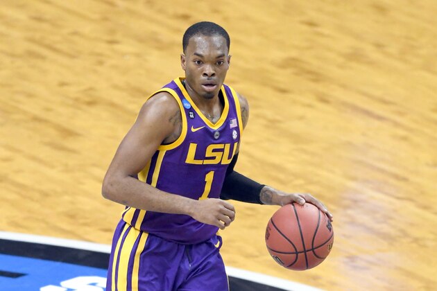 WASHINGTON, DC - MARCH 29:  Javonte Smart #1 of the LSU Tigers dribbles up court during the East Regional game of the 2019 NCAA Men's Basketball Tournament against the Michigan State Spartans at Capital One Arena on March 29, 2019 in Washington, DC.  (Photo by Mitchell Layton/Getty Images)