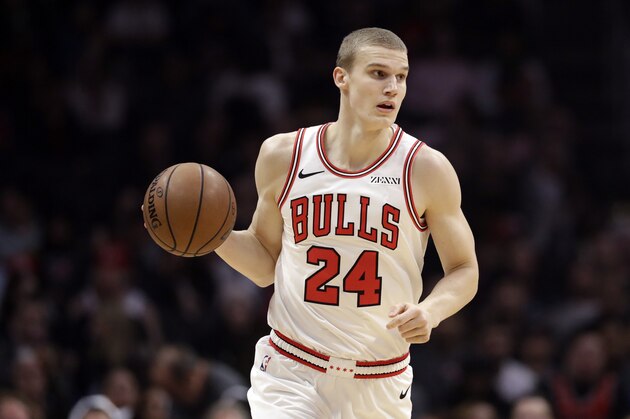 Chicago Bulls' Lauri Markkanen during an NBA basketball game Friday, March 15, 2019, in Los Angeles. (AP Photo/Marcio Jose Sanchez)