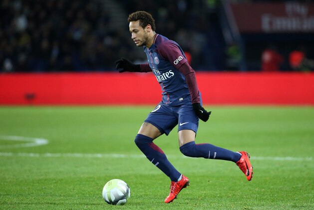 PARIS, FRANCE - NOVEMBER 18: Neymar Jr of PSG during the French Ligue 1 match between Paris Saint Germain (PSG) and FC Nantes at Parc des Princes stadium on November 18, 2017 in Paris, France. (Photo by Jean Catuffe/Getty Images)