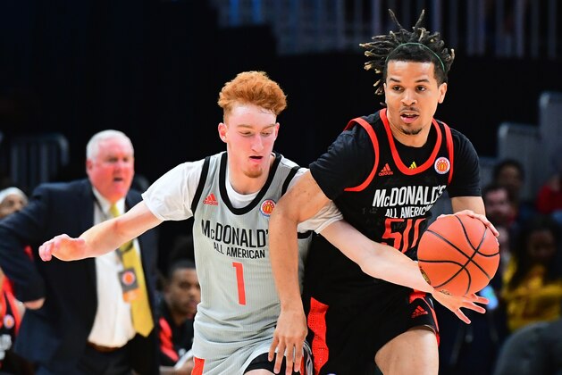ATLANTA, GA - MARCH 27: Cole Anthony #50 of Oak Hill Academy in Virginia drives against Nico Mannion of Pinnacle High School in Arizona during the 2019 McDonald's High School Boys All-American Game on March 27, 2019 at State Farm Arena in Atlanta, Georgia. (Photo by Scott Cunningham/Getty Images) ATLANTA, GA - MARCH 27: Cole Anthony #50 of Oak Hill Academy in Virginia drives against Nico Mannion of Pinnacle High School in Arizona during the 2019 McDonald's High School Boys All-American Game on March 27, 2019 at State Farm Arena in Atlanta, Georgia. (Photo by Scott Cunningham/Getty Images)