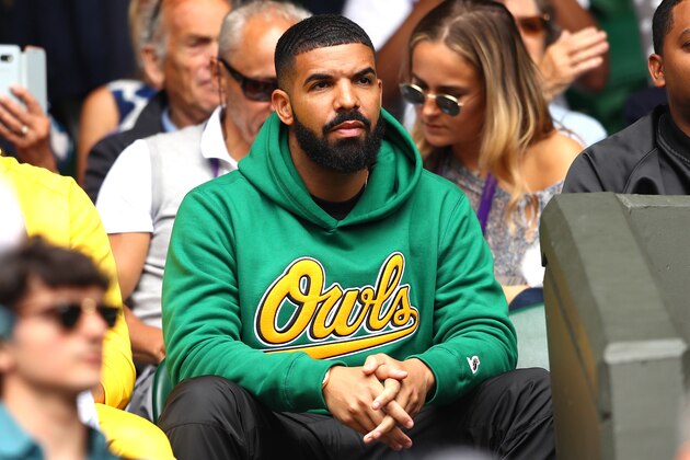 LONDON, ENGLAND - JULY 10:  Rapper Drake attends day eight of the Wimbledon Lawn Tennis Championships at All England Lawn Tennis and Croquet Club on July 10, 2018 in London, England.  (Photo by Michael Steele/Getty Images)