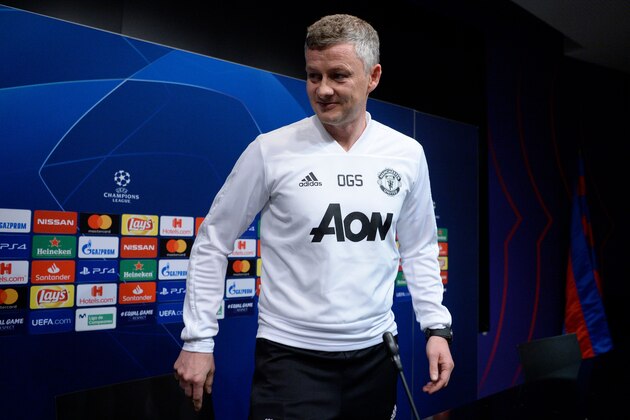 Manchester United's Norwegian manager Ole Gunnar Solskjaer  arrives to give a press conference at the Camp Nou stadium in Barcelona on April 15, 2019 on the eve of the Champions League second leg quarter-final football match between FC Barcelona and Manchester United. (Photo by Josep LAGO / AFP)        (Photo credit should read JOSEP LAGO/AFP/Getty Images)