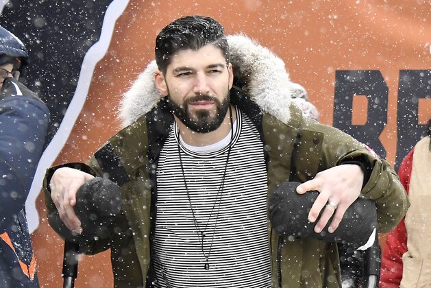 CHICAGO, IL - DECEMBER 24:  Zach Miller #86 of the Chicago Bears makes an appearance during the game against the Cleveland Browns at Soldier Field on December 24, 2017 in Chicago, Illinois.  (Photo by David Banks/Getty Images)