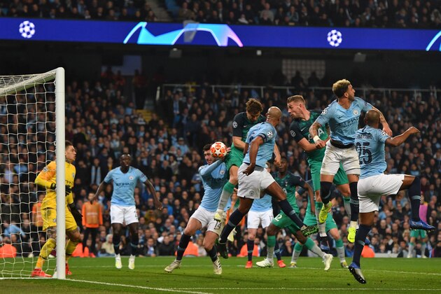 Tottenham Hotspur's Spanish striker Fernando Llorente (C) scores his team's third goal during the UEFA Champions League quarter final second leg football match between Manchester City and Tottenham Hotspur at the Etihad Stadium in Manchester, north west England on April 17, 2019. (Photo by Anthony Devlin / AFP)        (Photo credit should read ANTHONY DEVLIN/AFP/Getty Images)