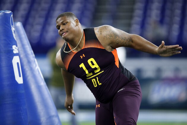 INDIANAPOLIS, IN - MARCH 03: Defensive lineman Quinnen Williams of Alabama works out during day four of the NFL Combine at Lucas Oil Stadium on March 3, 2019 in Indianapolis, Indiana. (Photo by Joe Robbins/Getty Images)