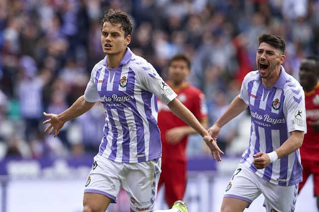 VALLADOLID, SPAIN - APRIL 14: Enes Unal of Real Valladolid celebrates after scoring his team's second goal during the La Liga match between Real Valladolid CF and Getafe CF at Jose Zorrilla on April 14, 2019 in Valladolid, Spain. (Photo by Quality Sport Images/Getty Images)