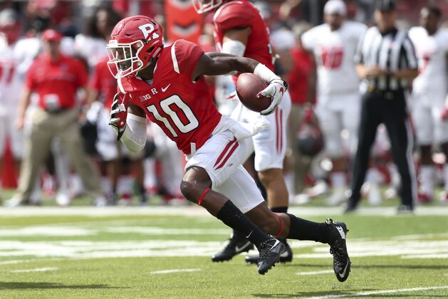 Rutgers defensive back Blessuan Austin (10) runs with the ball after recovering a fumble during the second half of a NCAA college football game against New Mexico Saturday, Sept. 17, 2016, in Piscataway, N.J. Rutgers won 37-28.(AP Photo/Mel Evans)