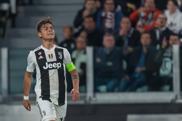 TURIN, ITALY - APRIL 16: Paulo Dybala of Juventus Turin looks on during the UEFA Champions League Quarter Final second leg match between Juventus and Ajax at Juventus Stadium on April 16, 2019 in Turin, Italy. (Photo by TF-Images/Getty Images)