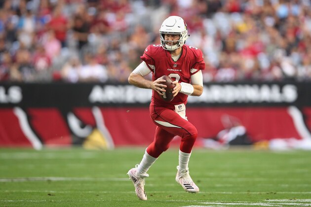 GLENDALE, ARIZONA - DECEMBER 23:  Quarterback Josh Rosen #3 of the Arizona Cardinals scrambles with the football against the Los Angeles Rams during the NFL game at State Farm Stadium on December 23, 2018 in Glendale, Arizona. The Rams defeated the Cardinals 31-9. (Photo by Christian Petersen/Getty Images)