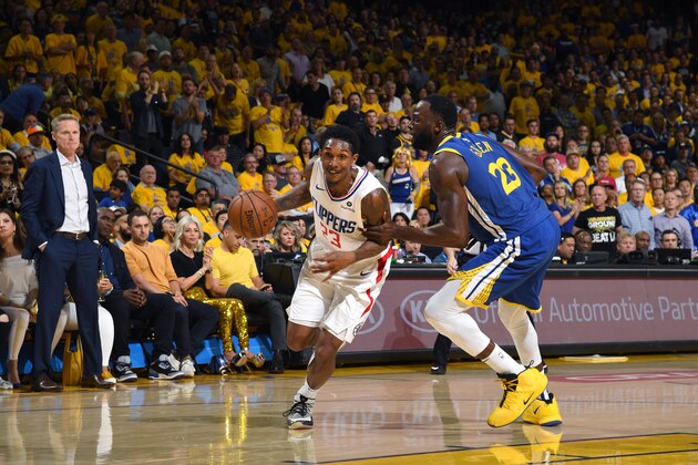 OAKLAND, CA - APRIL 24: Lou Williams #23 of the LA Clippers handles the ball against the Golden State Warriors during Game Five of Round One of the 2019 NBA Playoffs on April 24, 2019 at ORACLE Arena in Oakland, California. NOTE TO USER: User expressly acknowledges and agrees that, by downloading and/or using this photograph, user is consenting to the terms and conditions of Getty Images License Agreement. Mandatory Copyright Notice: Copyright 2019 NBAE (Photo by Noah Graham/NBAE via Getty Images)