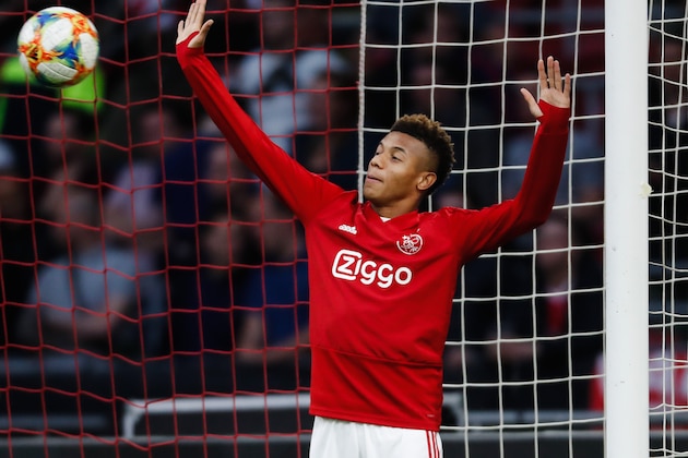 AMSTERDAM, NETHERLANDS - APRIL 23: David Neres of Ajax during the Dutch Eredivisie  match between Ajax v Vitesse at the Johan Cruijff Arena on April 23, 2019 in Amsterdam Netherlands (Photo by Soccrates/Getty Images)