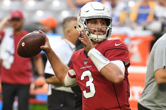 GLENDALE, AZ - DECEMBER 23:  Josh Rosen #3 of the Arizona Cardinals prepares for a game against the Los Angeles Rams at State Farm Stadium on December 23, 2018 in Glendale, Arizona.  (Photo by Norm Hall/Getty Images)