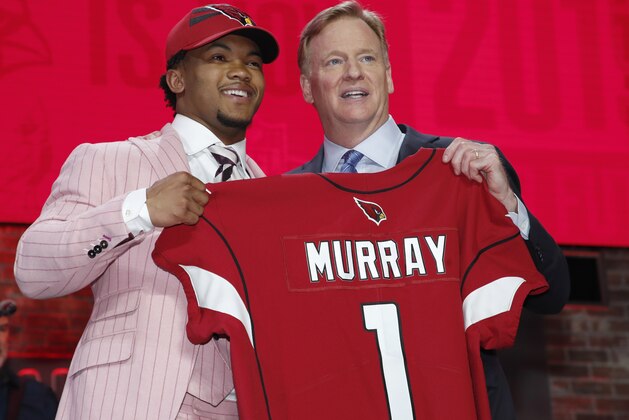 Oklahoma quarterback Kyler Murray poses with NFL Commissioner Roger Goodell after the Arizona Cardinals selected Murray in the first round at the NFL football draft, Thursday, April 25, 2019, in Nashville, Tenn. (Jeff Haynes/AP Images for Panini)