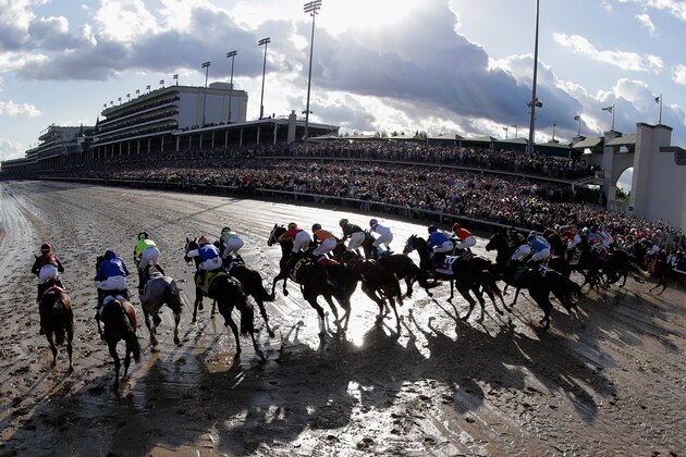 LOUISVILLE, KY - MAY 06:  The field breaks from the starting gate during the 143rd running of the Kentucky Derby at Churchill Downs on May 6, 2017 in Louisville, Kentucky.  (Photo by Andy Lyons/Getty Images)