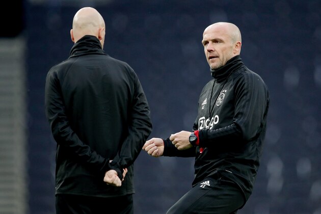 LONDON, UNITED KINGDOM - APRIL 29: (L-R) coach Erik ten Hag of Ajax, assistent coach Alfred Schreuder of Ajax during the   Training Session Ajax at the Tottenham Hotspur Stadium on April 29, 2019 in London United Kingdom (Photo by Eric Verhoeven/Soccrates/Getty Images)