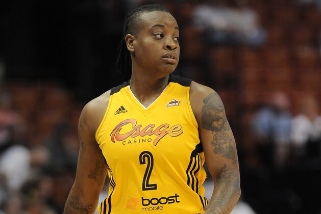 Tulsa Shock’s Riquna Williams during the first half of a WNBA basketball game, Wednesday, Aug. 12, 2015, in Uncasville, Conn. (AP Photo/Jessica Hill)